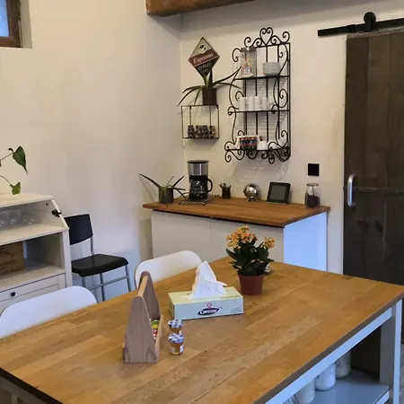 Maison De Village Holiday home Villenoy